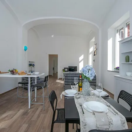Sleeps 4 Apartment Arona